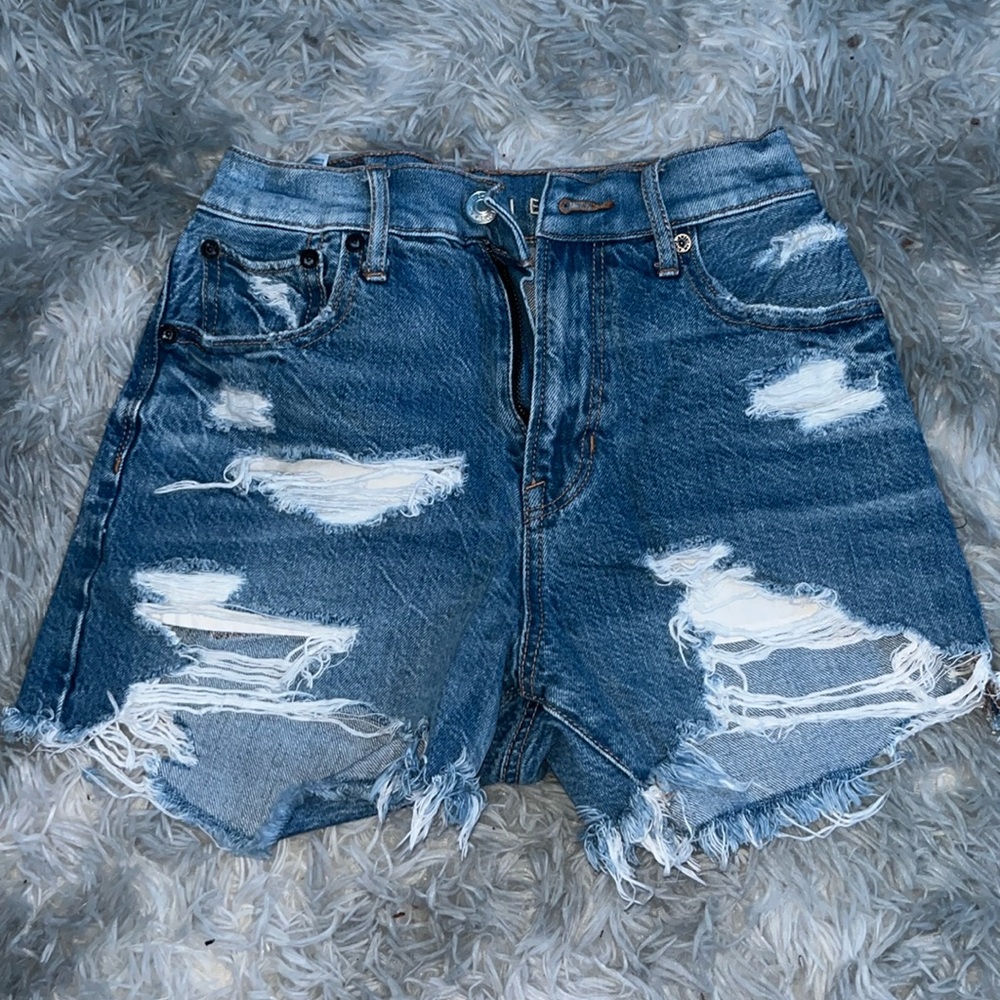 Size 000 American Eagle Jean Shorts!
